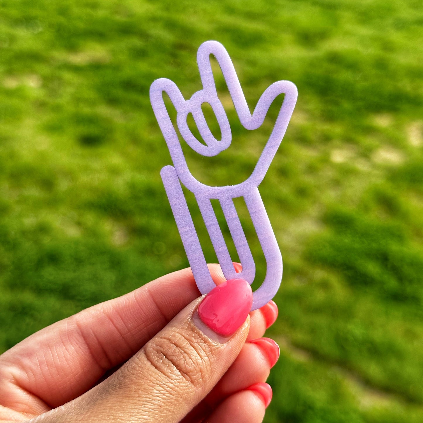Lavender ILY Mini Clip