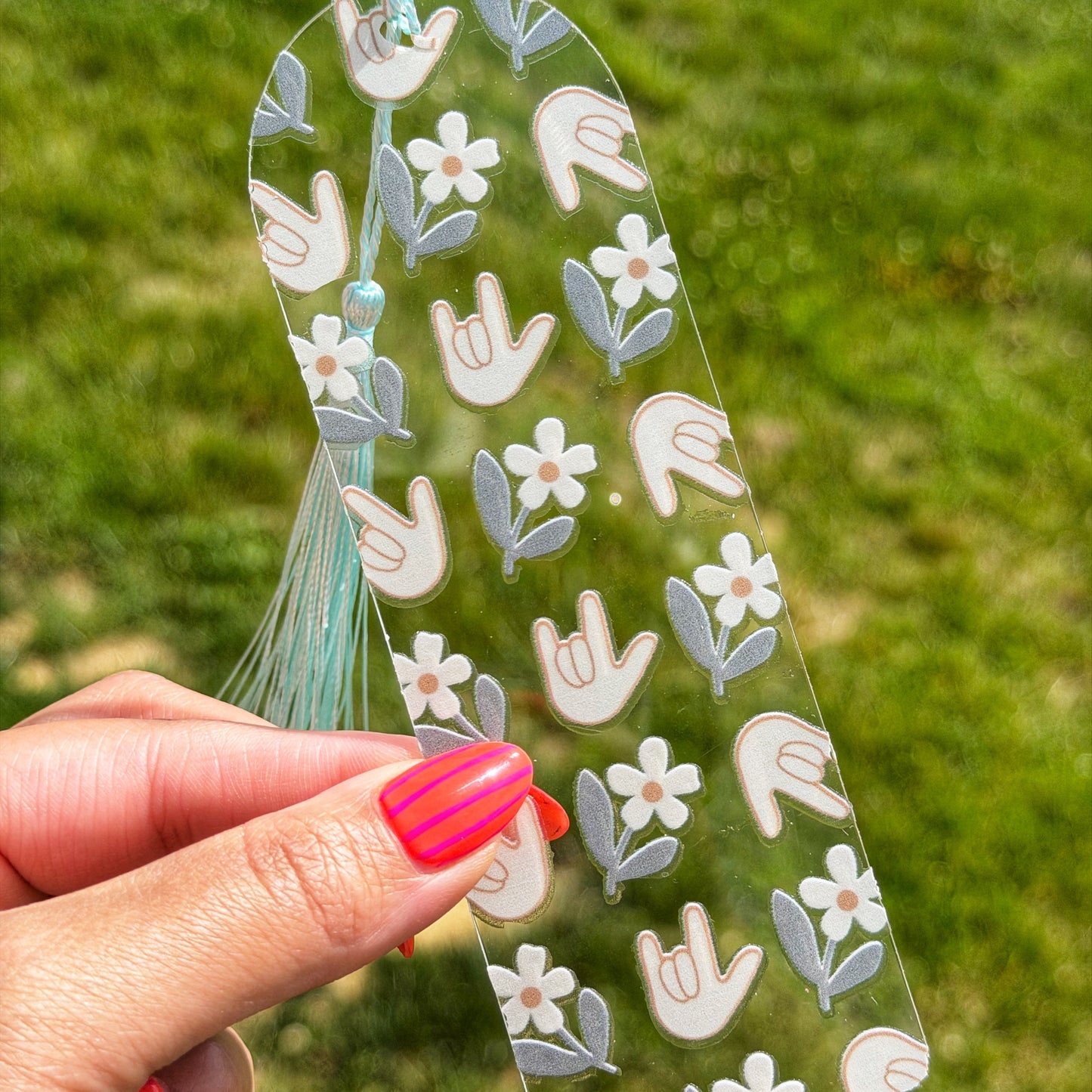 White Daisy ILY Acrylic Bookmark