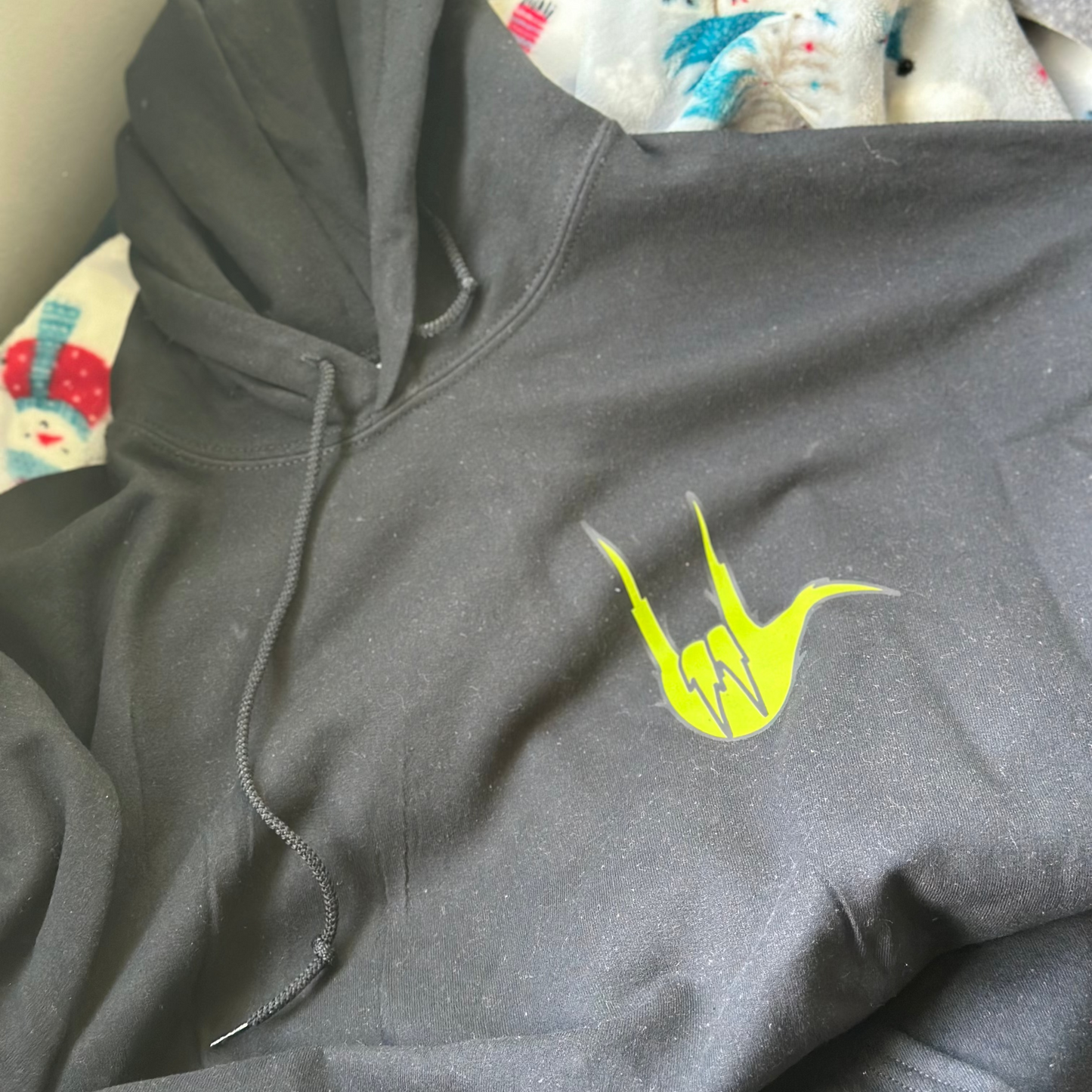 Grinch ILY - 2XL Black Hoodie