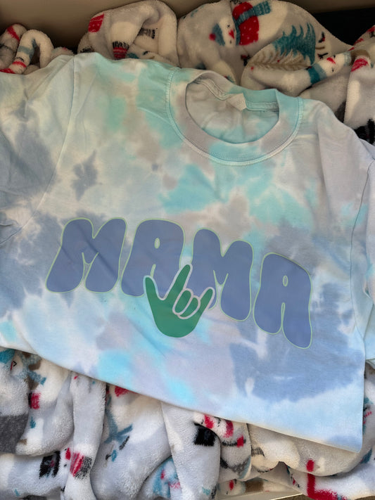 Mama ILY - M (no tag) Dye Tee